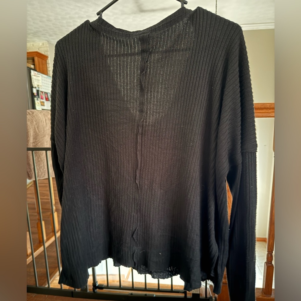 Wild Fable Ribbed V-Neck - Picture 3 of 3